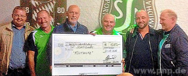 650 Euro übergaben die Urlberger Buam kürzlich als 650 Euro übergaben die Urlberger Buam kürzlich als